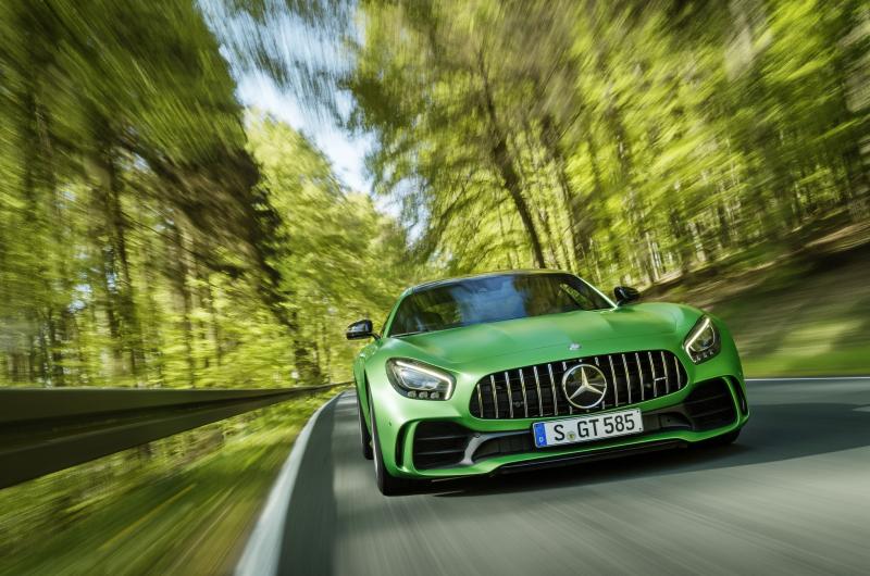 3-New Mercedes-AMG GT R